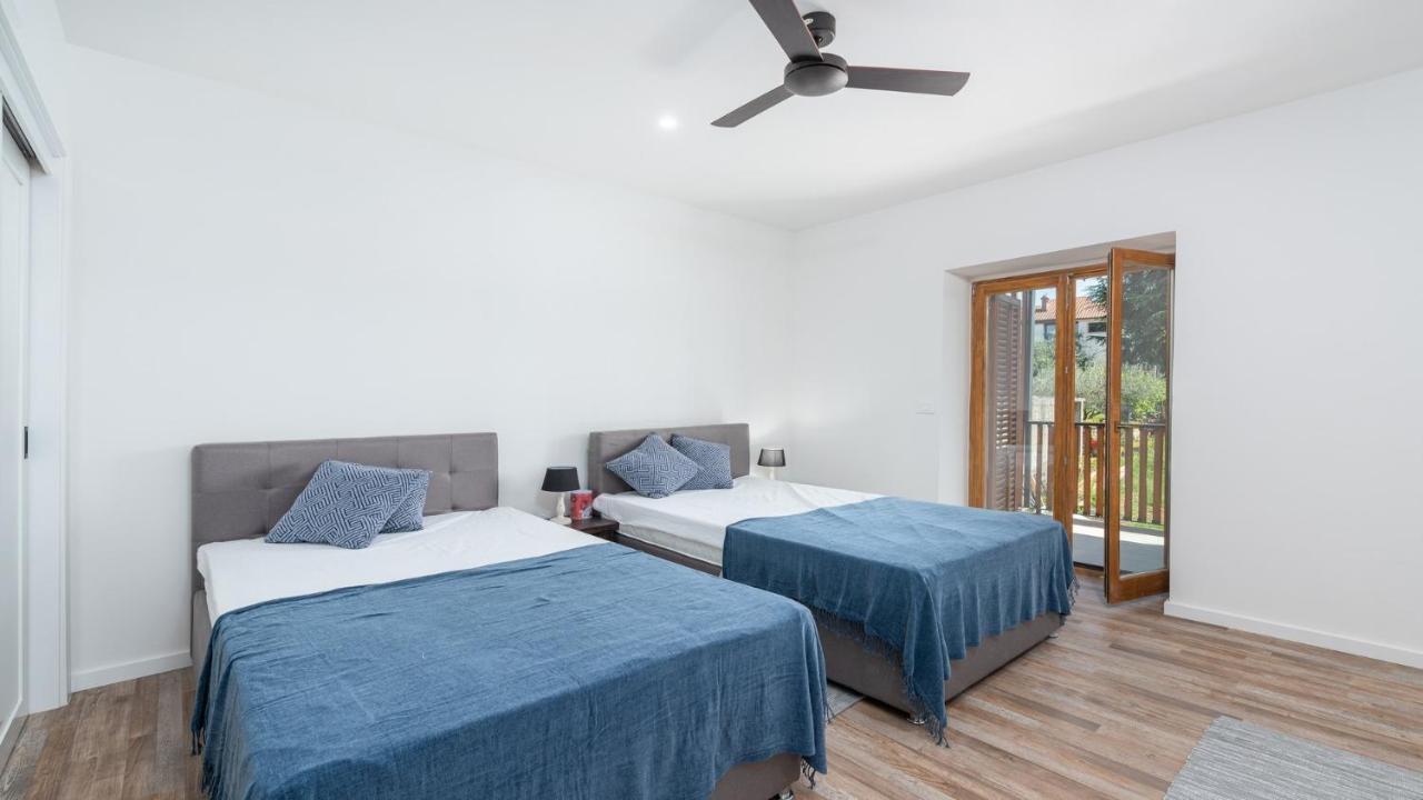 Boomerang - Holiday House With Sea View Dajla Exterior photo